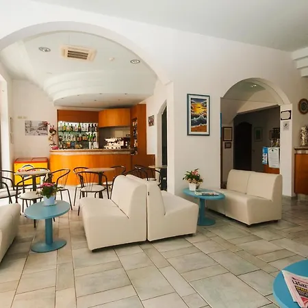 Ξενοδοχείο Baden Baden 3*