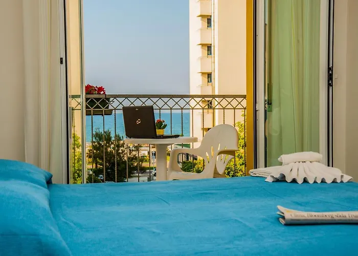 מלון Baden Baden 3*