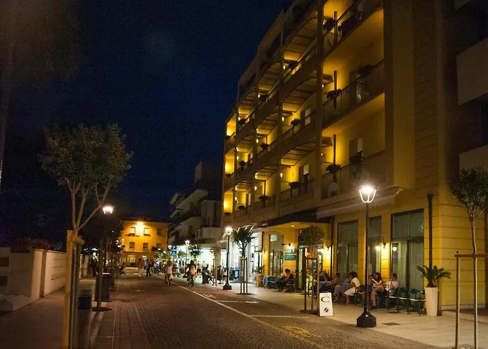 מלון Baden Baden 3*